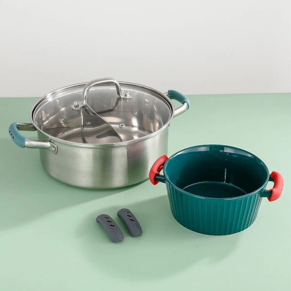 قطعتان من أغطية مقابض الأواني  - مراجعة Cast Iron Skillet وسعره